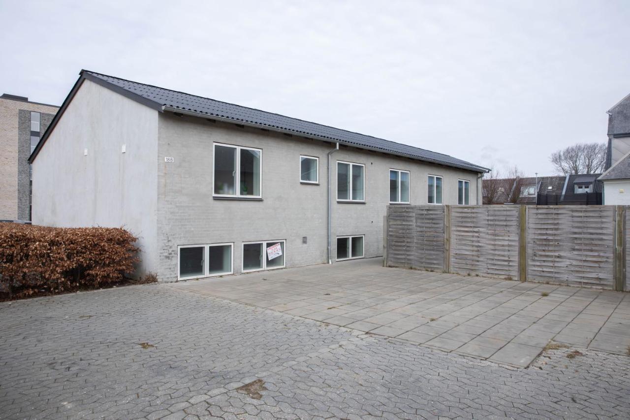 Grindsted - Billund Holiday Rooms エクステリア 写真